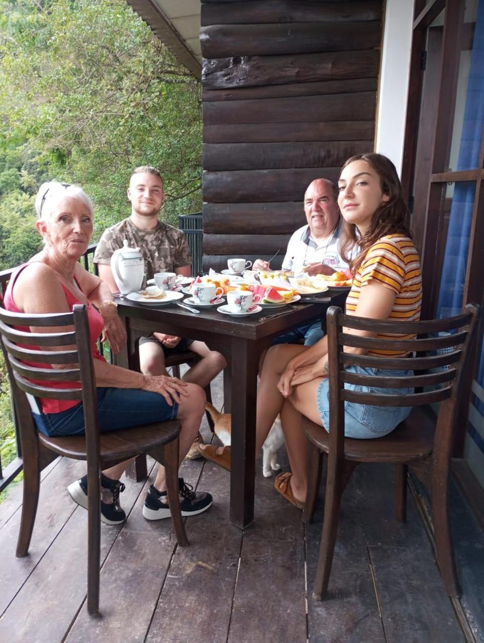 Chanidu Ella Inn Quarto foto
